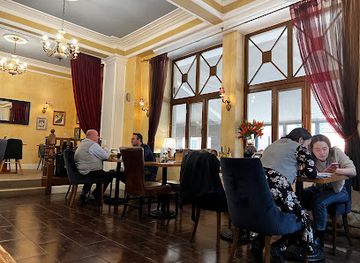 mongolia/buir-lake/restaurant/le-bistrot-francais