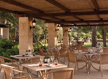 malta/dwejra-bay/restaurant/gazebo
