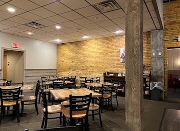 michigan/holland/restaurant/fricano-s-too