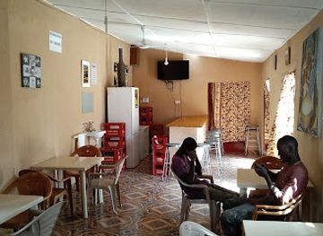 the-gambia/serrekunda/restaurant/uncle-joe-s-bar-restaurant