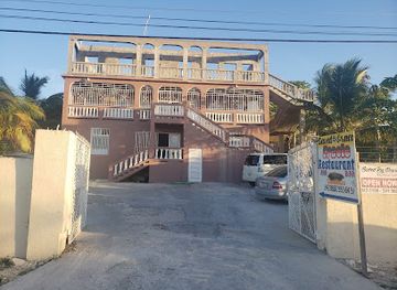 turks-and-caicos-islands/providenciales/the-bight-settlement/restaurant/saved-by-grace-restaurant