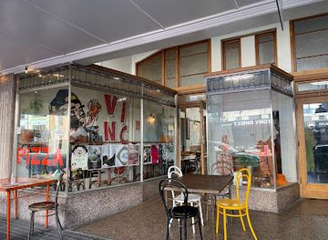 new-zealand/napier/restaurant/vinci-s-pizza
