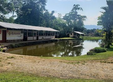 ecuador/morona-santiago-region/restaurant/complejo-turistico-el-tesoro