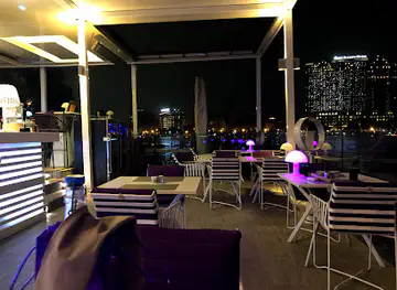 Le Deck