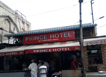 india/hyderabad/golconda-fort/restaurant/prince-hotel