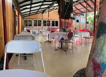 haiti/port-au-prince/bourdon/restaurant/anti-stress