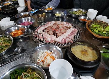 south-korea/jeju-island/restaurant/jeju-black-pork