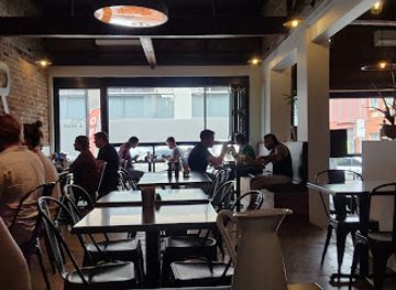 australia/illawarra/restaurant/bull-bear-cafe-restaurant