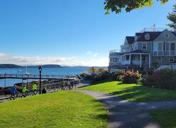maine/mount-desert-island/restaurant/jeannie-s-great-maine-breakfast