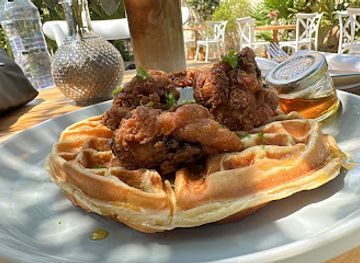 ghana/gonjaland/restaurant/myweku-gardens