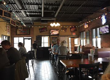 michigan/kalamazoo/restaurant/university-roadhouse