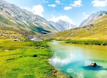 afghanistan/paropamisadae/restaurant/h-ferdous-ahmadzai-hous