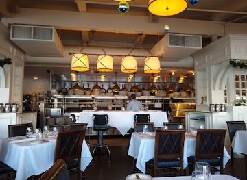 wisconsin/milwaukee/restaurant/harbor-house