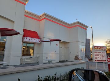 utah/logan/restaurant/in-n-out-burger