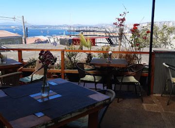 chile/valparaiso/cerro-alegre/restaurant/mito-restaurante