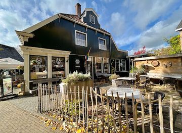 netherlands/zaanse-schans/restaurant/wolfsend