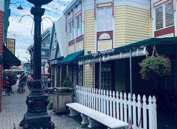 delaware/cape-henlopen-state-park/restaurant/cafe-papillon