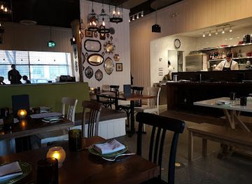 canada/western-canada/restaurant/little-grouse-on-the-prairie