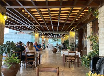 cyprus/pissouri-village/restaurant/kastro-restaurant