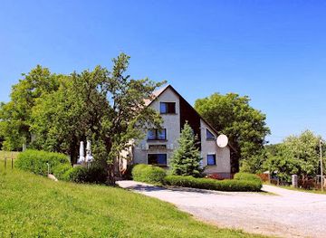 germany/lusatia/restaurant/gasthaus-und-hotel-rote-schenke