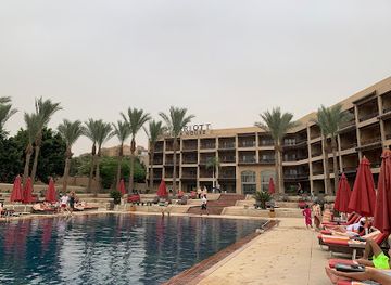 egypt/western-desert/restaurant/alfredo-restaurant-mariott