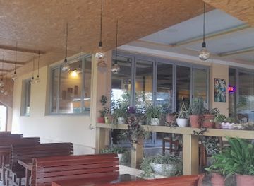 albania/elbasan-region/restaurant/bujtina-jone