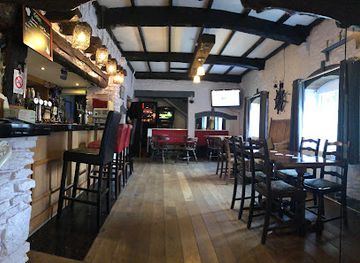 united-kingdom/dyfed/restaurant/cresselly-arms