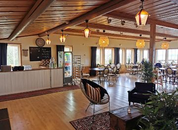 sweden/halsingland/restaurant/avholmsberget-cafe-restaurang