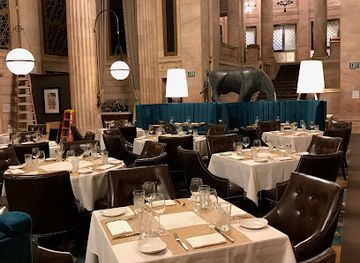 ohio/cleveland/restaurant/marble-room-steaks-and-raw-bar