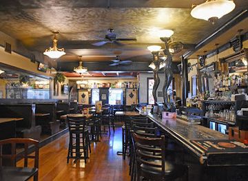 illinois/peoria/restaurant/the-publik-house