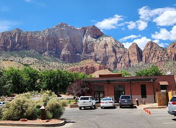 utah/zion-national-park/restaurant/meme-s-cafe
