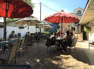 florida/crystal-river/restaurant/amy-s-on-the-avenue