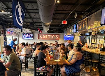 florida/clearwater-beach/restaurant/the-salty-crab-bar-grill-north-beach