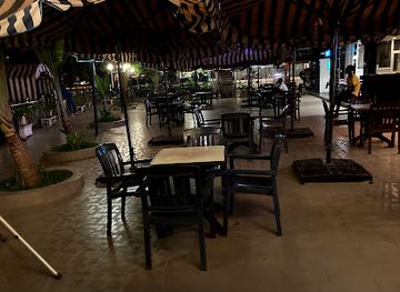 mali/boucle-du-baoule-national-park/restaurant/amandine-by-sel-miel