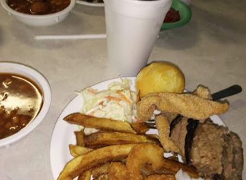 oklahoma/lake-texoma/restaurant/fish-tales