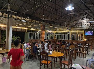 cambodia/kratie/restaurant/aahaardtaanmlbml