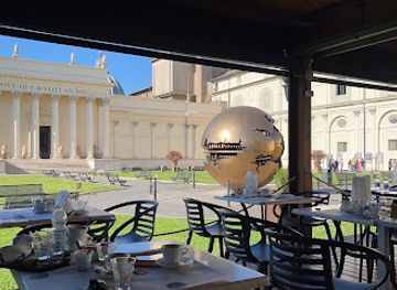 vatican-city/apostolic-palace/restaurant/pinecone-bistro