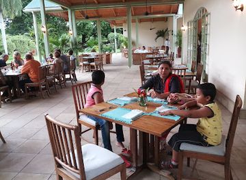 kenya/kilimanjaro-region/restaurant/tpc-club-restaurant