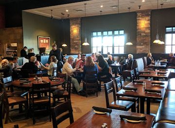 south-carolina/congaree-national-park/restaurant/firebirds-wood-fired-grill