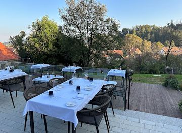 croatia/zumberak-mountains/restaurant/cantilly-garden-restaurant