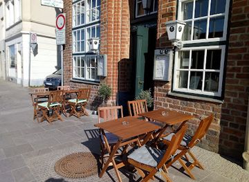 germany/lubeck/innenstadt/restaurant/das-kleine-restaurant