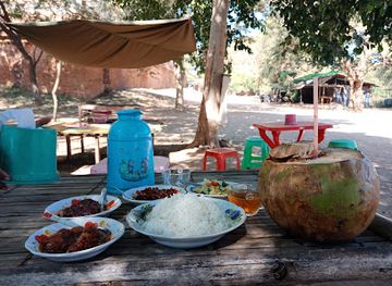 myanmar-burma/bagan/restaurant/authentic-myanmar-food