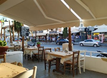 greece/rhodes/faliraki/restaurant/trilogia