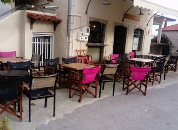 greece/mount-taygetos/restaurant/to-paradosiako