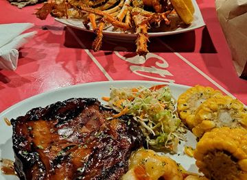 jamaica/portmore/restaurant/lucky-crab-seafood-bar-grill-portmore