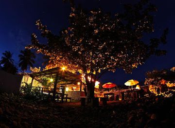 dominica/hampstead-beach/restaurant/monty-s