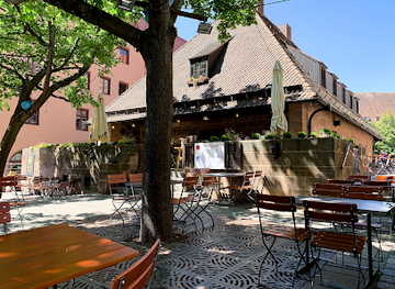 germany/nuremberg/restaurant/bratwursthausle-bei-st-sebald