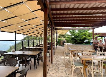 lebanon/horsh-ehden/restaurant/bab-el-hawa