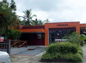 suriname/lelydorp/restaurant/chasey-s-fried-chicken