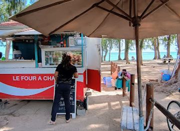 mauritius/flic-en-flac-beach/restaurant/le-four-a-chaux
